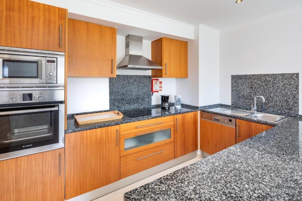 Appartement Vista Das Ondas Olhos de Agua  Exteriör bild